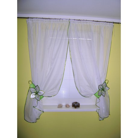 Záclona bielo zelený kvet