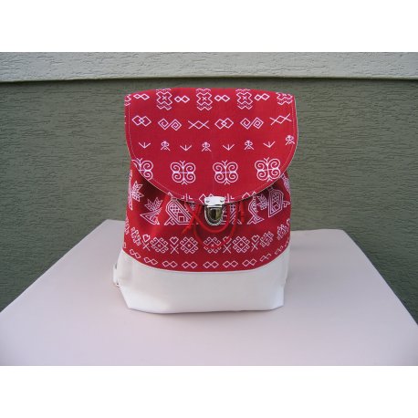 Ruksak Čičmany - červený