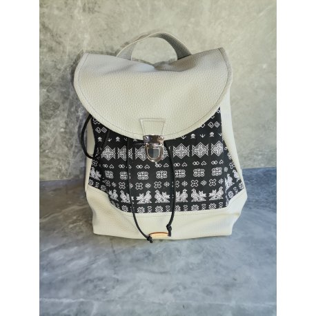 Batoh Čičmany - šedo černý