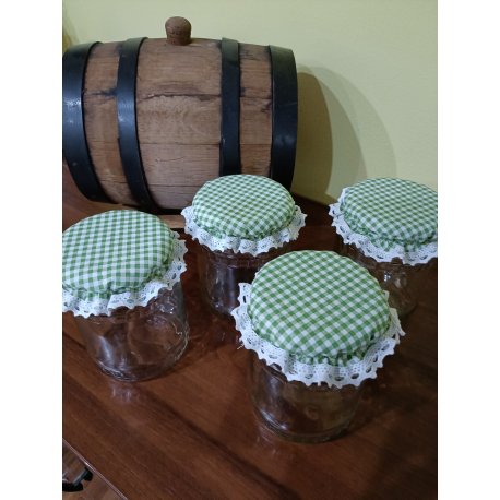 Kloboučky na sklenice